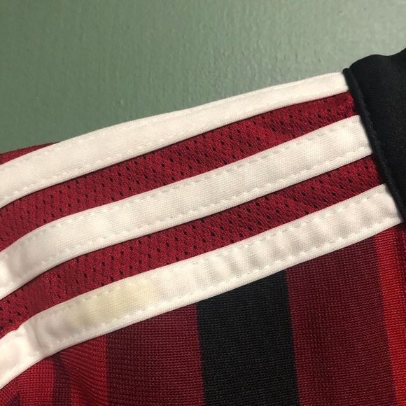 AC Milan Youth Home Jersey Large Authentic - Picture 8 of 8